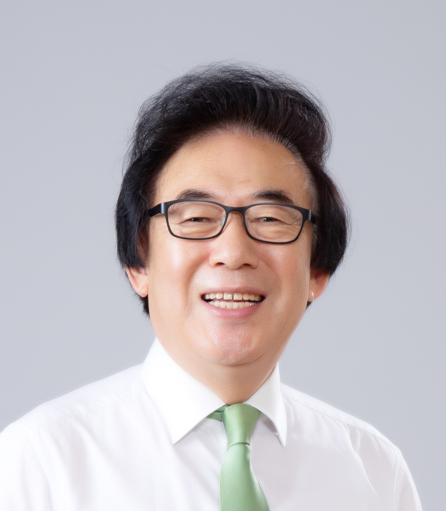 그림입니다. 원본 그림의 이름: 김기덕의원 사진(Y셔츠).jpg 원본 그림의 크기: 가로 1697pixel, 세로 1945pixel 사진 찍은 날짜: 2018년 09월 12일 오후 13:25