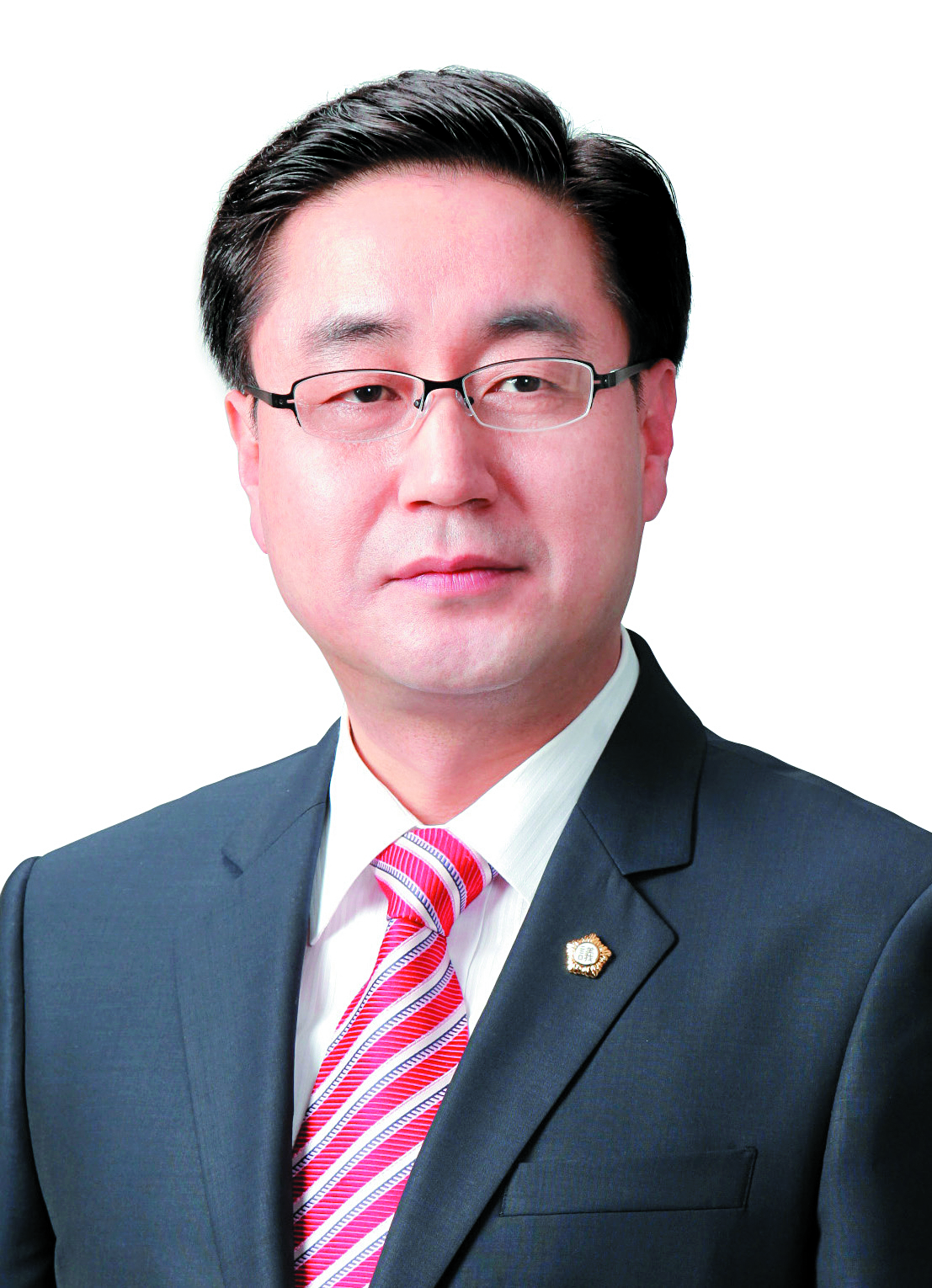그림입니다. 원본 그림의 이름: 최민규.jpg 원본 그림의 크기: 가로 1107pixel, 세로 1530pixel 사진 찍은 날짜: 2022년 06월 08일 오후 10:56 카메라 제조 업체 : Canon 카메라 모델 : Canon EOS 5D Mark II 프로그램 이름 : Adobe Photoshop 23.3 (Windows) F-스톱 : 9.0 노출 시간 : 1/100초 IOS 감도 : 160 노출 모드 : 수동 화이트 밸런스 : 자동 프로그램 노출 : 메뉴얼 노출 제어 모드 측광 모드 : 평가 측광 플래시 모드 : 플래시 끔 EXIF 버전 : 0221